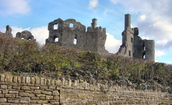 Thanks to kenneth rees for this image of Coity Castle