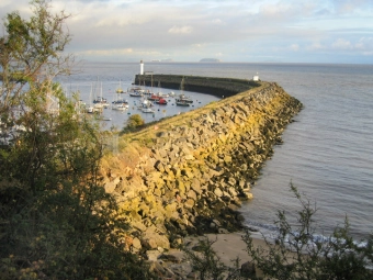 Web Design Barry - Barry Docks Entrance outer harbour wall - Thanks to Graham Davies for the image